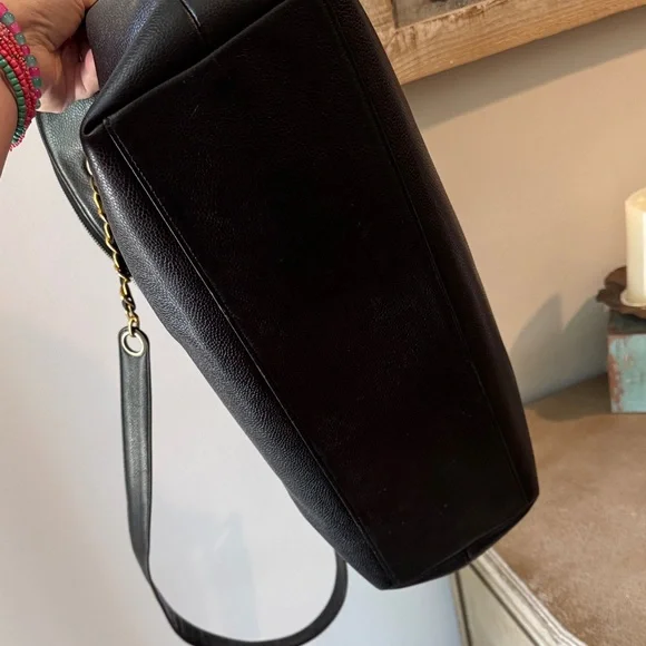 Chanel Caviar Dome Tote - Picture 11 of 17
